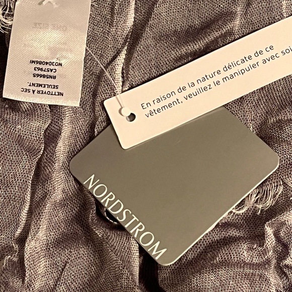 NWT - Nordstrom - Navy Dusk Scarf Modal & Silk Stripe Scarf - Picture 4 of 7